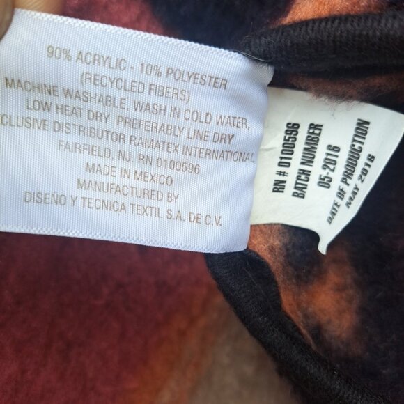 Earth Ragz 55 X 46 Badlands South Dakota Throw Blanket - Picture 5 of 5